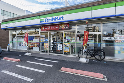 ファミリーマート 小牧東新町店