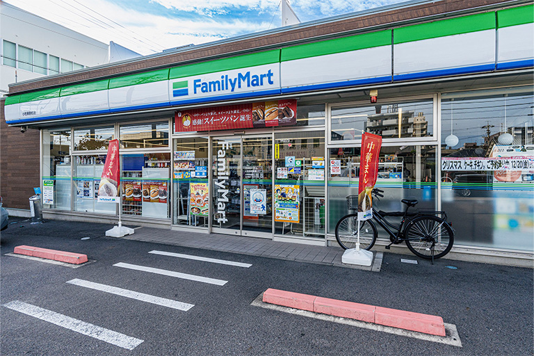 ファミリーマート 小牧東新町店