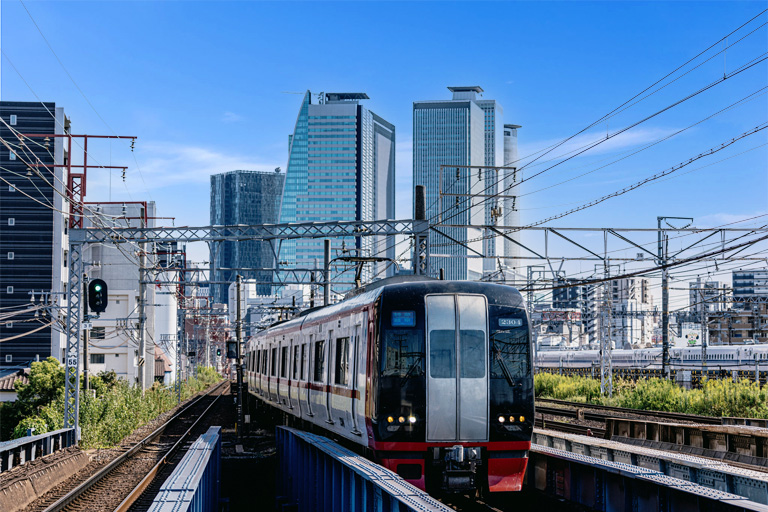 栄生駅