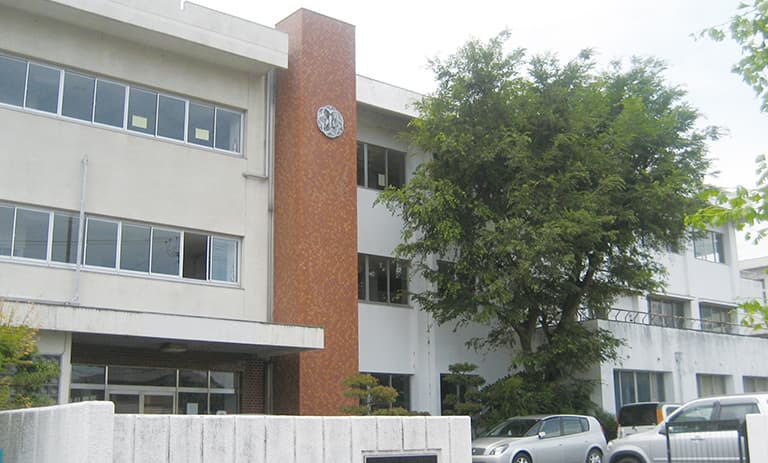 千里ヶ丘小学校